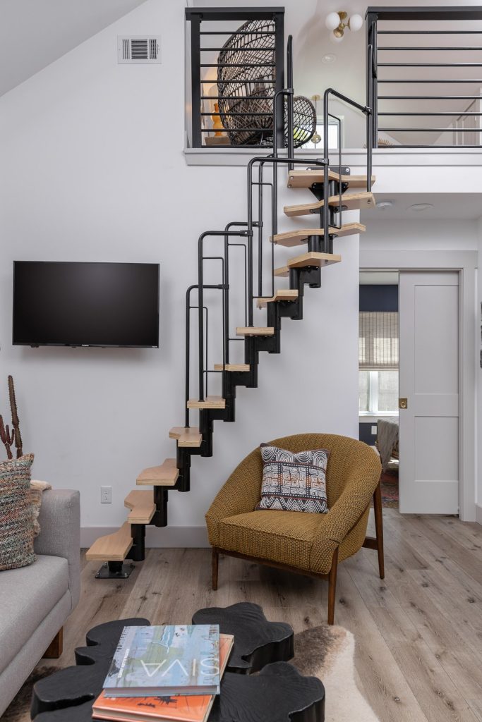 tiny house stairs