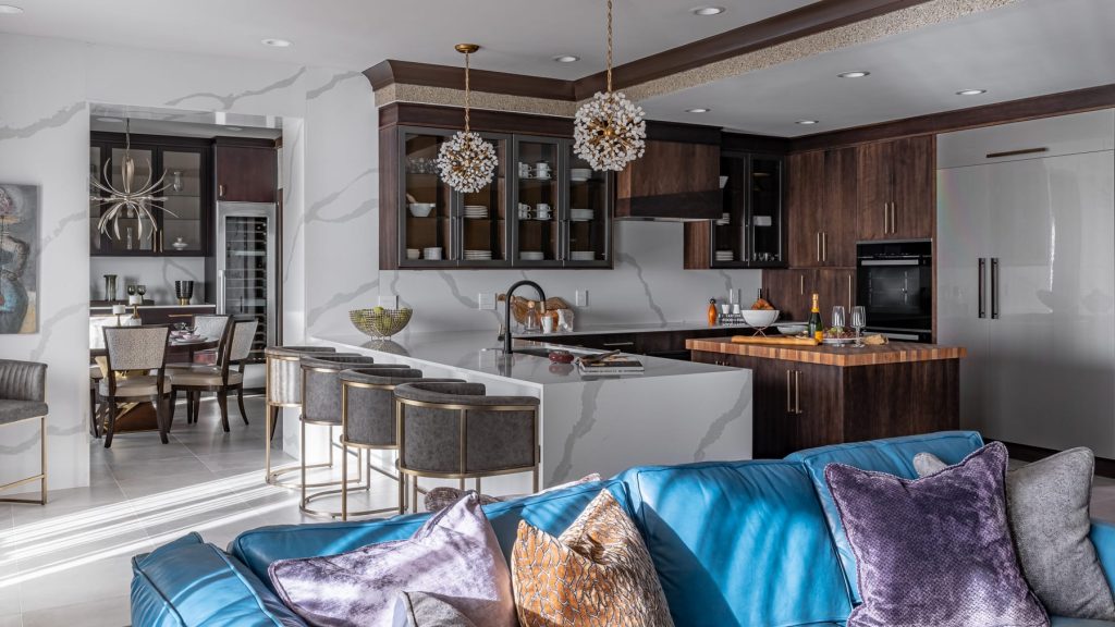 KITCHEN AREA, BARSTOOLS