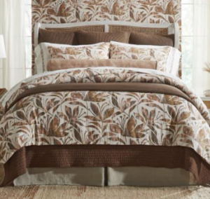 2025 Interior Design Trends - Warm Palette for Bedding